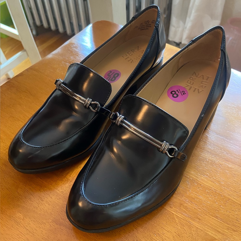 NWT Naturalizar Black Loafer | 8.5
